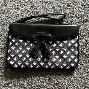 Vera Bradley Black and White Geometric Wristlet